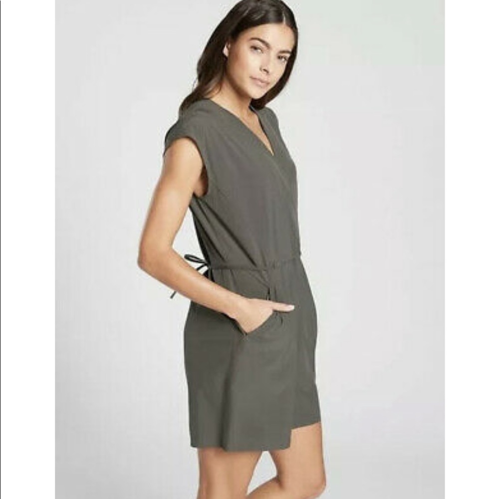 NWOT Athleta Marlow Romper